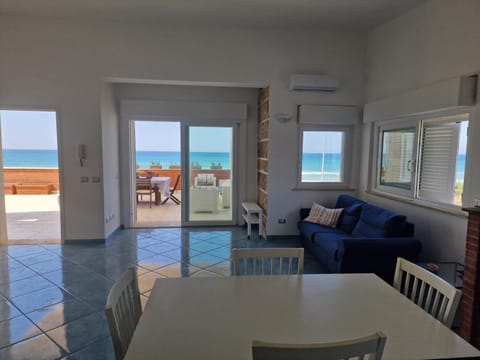 Seafront Apartment Apartment in Anzio