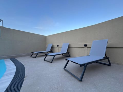 Day, Pool view, Swimming pool, sunbed
