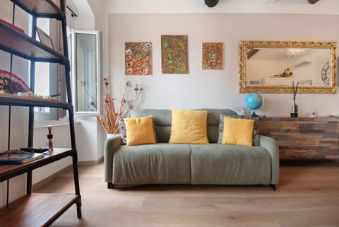 Property building, Living room