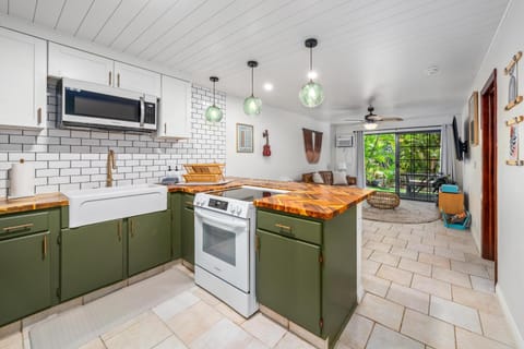 Big Island Lunapule Condos 104 by Coldwell Banker Island Vacations Apartment in Holualoa