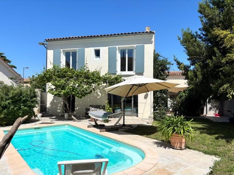 Property building, Swimming pool