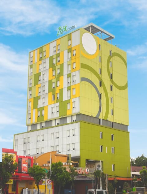 Property building, Facade/entrance, Bird's eye view