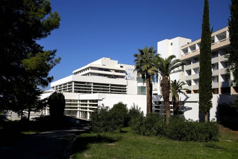 Property building, Neighbourhood, Natural landscape