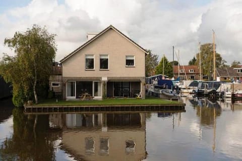 Facade/entrance, Garden view, River view