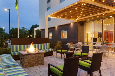 Home2 Suites by Hilton Albany Airport/Wolf Rd Hotel in Albany