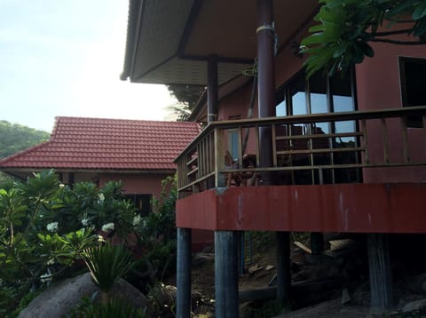 Property building, Facade/entrance, Photo of the whole room, On site