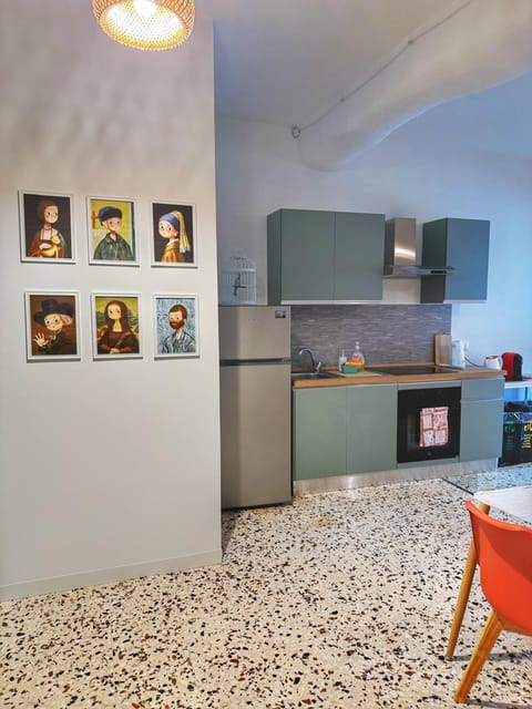 Communal lounge/ TV room, Kitchen or kitchenette