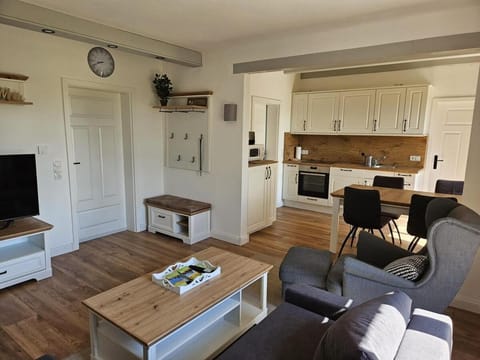 Ferienwohnungen Hof Seewind - Urlaub direkt an der Nordsee Apartment in Neuharlingersiel