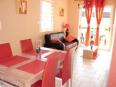 Les Pieux -6km de la mer House in Normandy