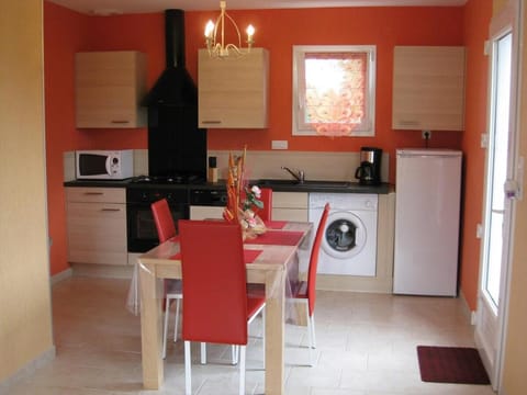 Les Pieux -6km de la mer House in Normandy