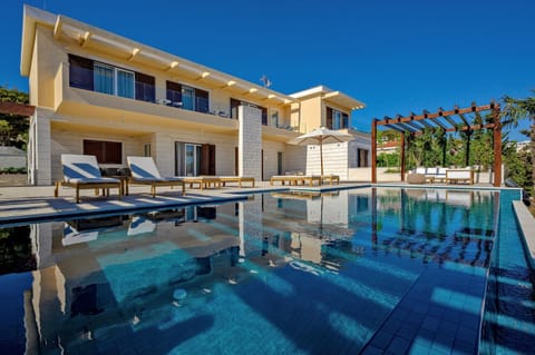 Villa Crystalsea 1 & 2 infinity heatedpool seaview Villa in Hvar