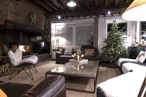 Night, Living room, Seating area
