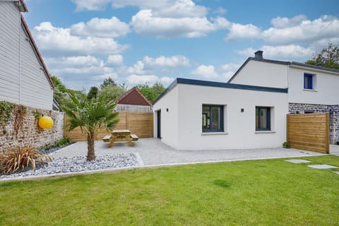 Property building, Garden