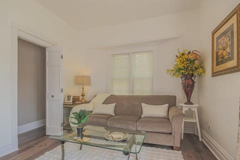 Comfy One Bed Apartment in Forest Park Apartment in Forest Park