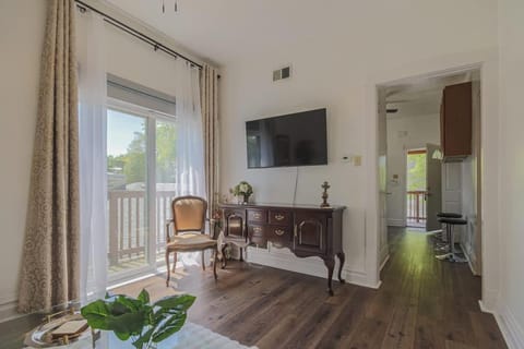 Comfy One Bed Apartment in Forest Park Apartment in Forest Park