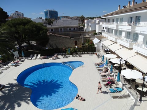 Property building, Bird's eye view, View (from property/room), Decorative detail, Pool view, Swimming pool