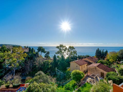 Studio pour 6 personnes avec Wi-Fi et vue mer à Roquebrune-Cap-Martin - FR-1-827-19 Apartment in Roquebrune-Cap-Martin