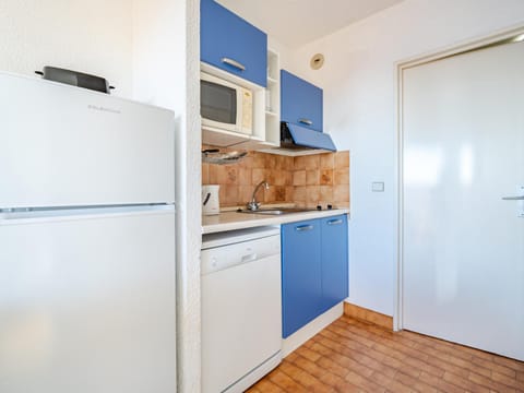 Studio 4 pers avec Wi-Fi, vue mer - FR-1-827-93 Apartment in Roquebrune-Cap-Martin