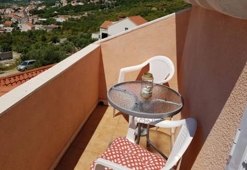 View (from property/room), Balcony/Terrace