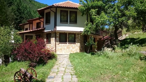 Patio, Garden, Balcony/Terrace, Garden view