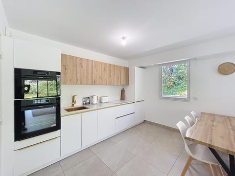 Juyette Apartment in Mouans-Sartoux