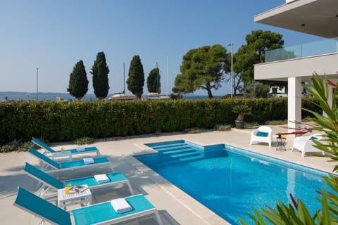 BBQ facilities, Beach, Sea view, Swimming pool