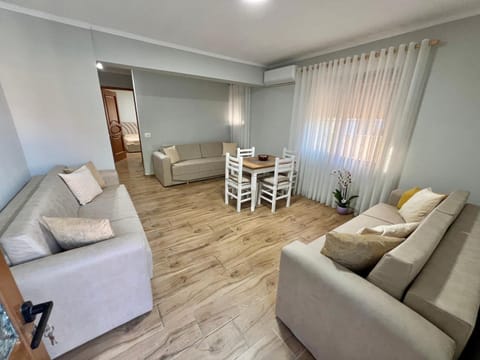 Floor Villa 2 Apartment in Vlorë