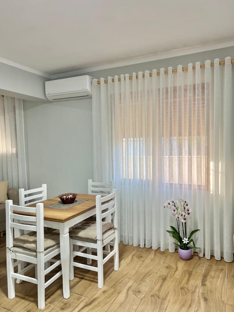 Floor Villa 2 Apartment in Vlorë