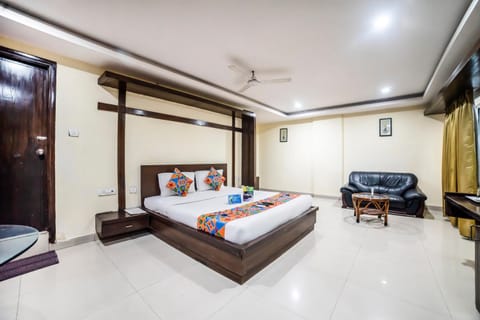 FabHotel Royal Residency Lakdikapul Hotel in Hyderabad
