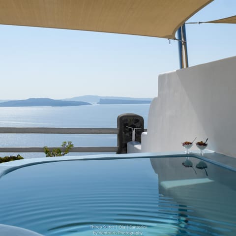 Thirea Suites Bed and Breakfast in Oia