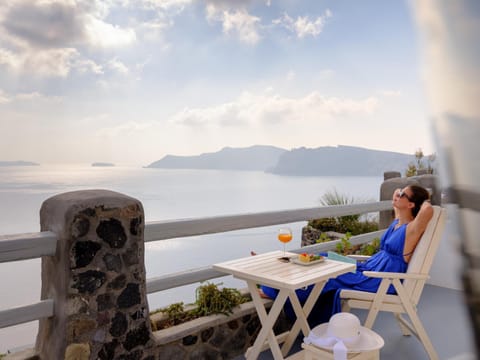 Thirea Suites Bed and Breakfast in Oia