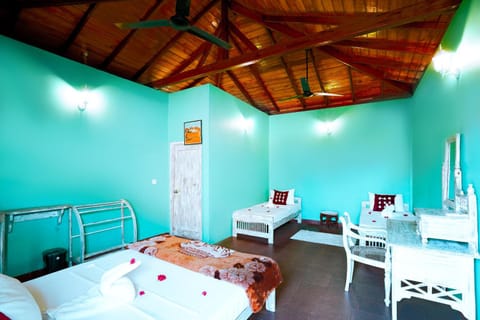 Frangipani motel Bed and Breakfast in Galle