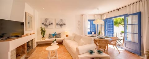Blue Home Condo in Sitges