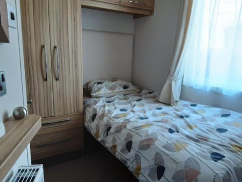 Atlantic View Chalet in Ferryside