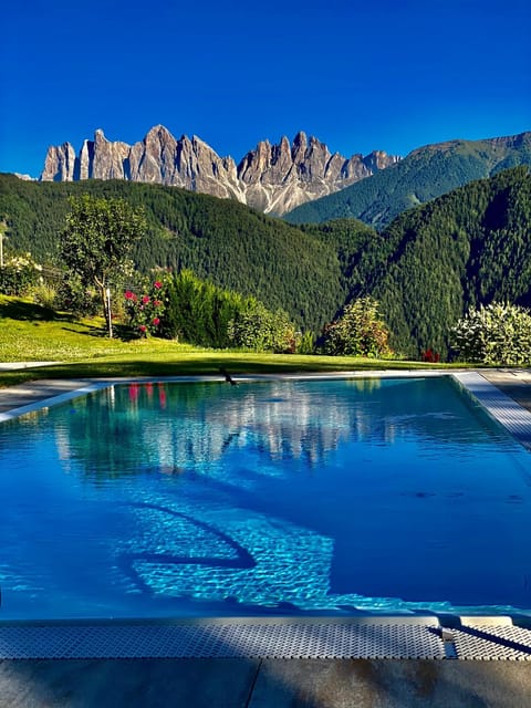 Nearby landmark, Natural landscape, Mountain view, Swimming pool