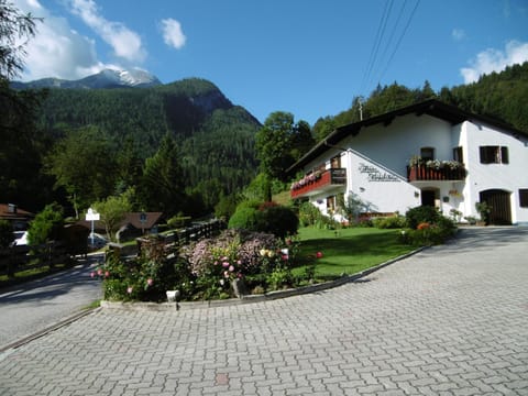 Haus Kehlstein Bed and Breakfast in Schönau am Königssee