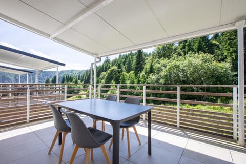 View (from property/room), Balcony/Terrace