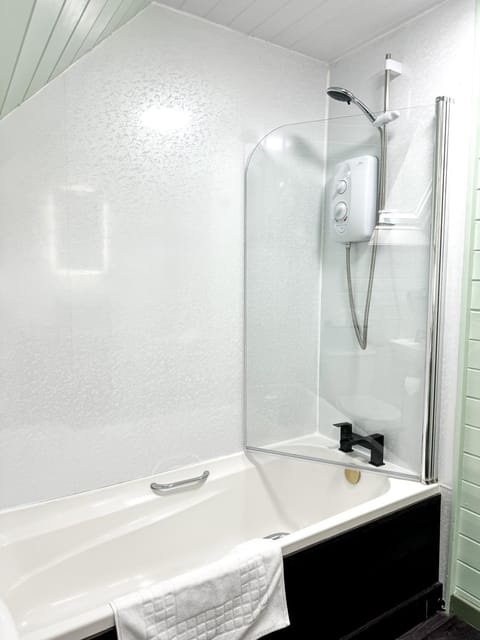 Shower, Bathroom, Bath