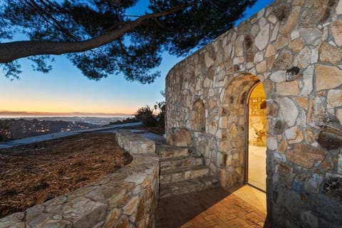 Natural landscape, Landmark view, Sea view