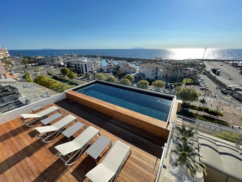 Balcony/Terrace, Swimming pool