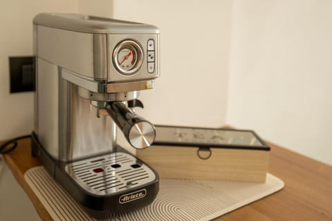 Coffee/tea facilities, Kitchen or kitchenette