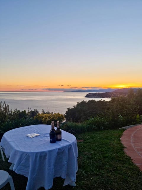 Villa Luxe Mare & Parco Privato Villa in Genoa