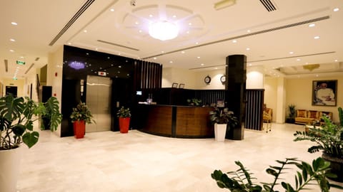 Remas Hotel Suites - Al Khoudh, Seeb, Muscat Apartahotel in Oman