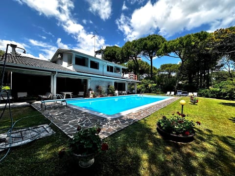 Balcony/Terrace, Swimming pool, Swimming pool