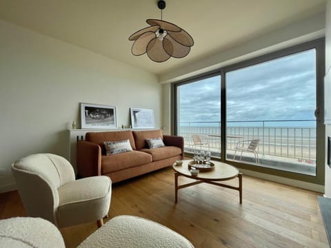Living room, Sea view