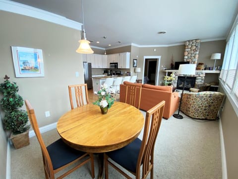 Pier Harbor #1 Apartment in Saint Ignace