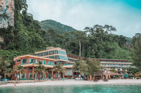 Phi Phi Cliff Beach Resort-SHA Plus Hotel in Krabi Changwat