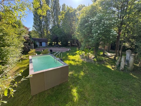 Property building, Garden, Garden, Garden view, Garden view, Swimming pool