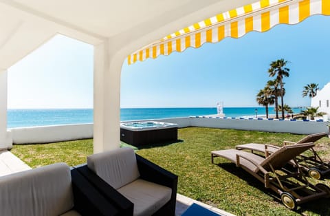 Coral Beach Aparthotel Condominio in Marbella