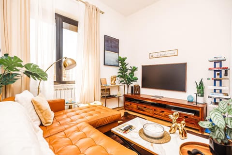 Communal lounge/ TV room, TV and multimedia, Living room, Evening entertainment